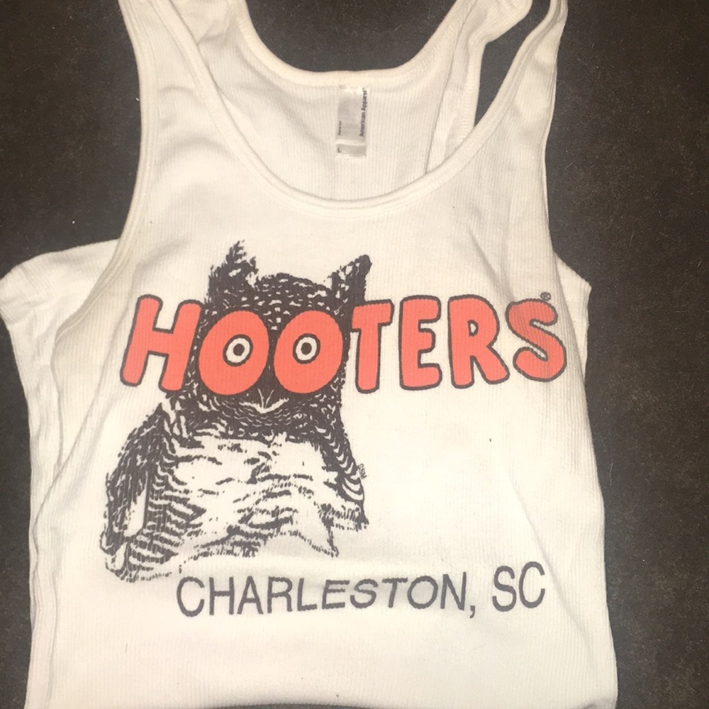 Hooters tank top Charleston SC